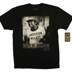 Hot Shotgun Willie Black T-Shirt T-Shirt | Willie Nelson